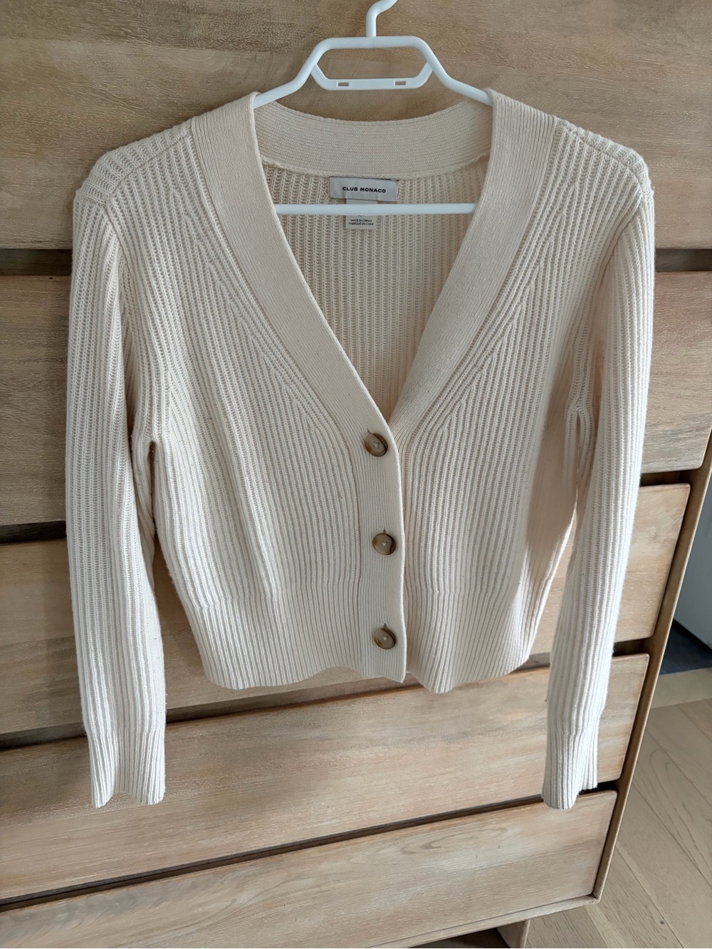 Club Monaco Light Cream Ribbed V-Neck Button Front Cardigan